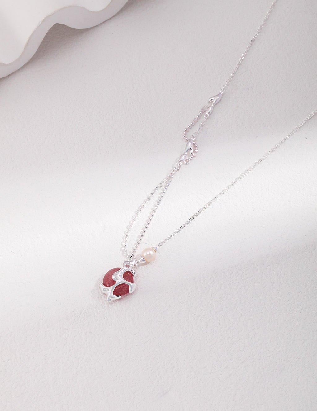 Pearl Necklace image 1
