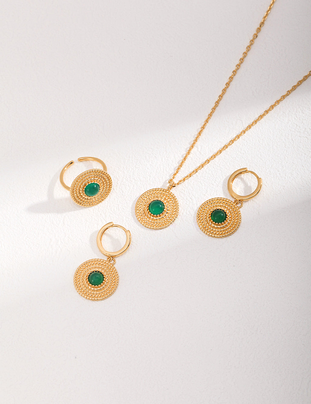 Minimalist Pendant Necklace image 4