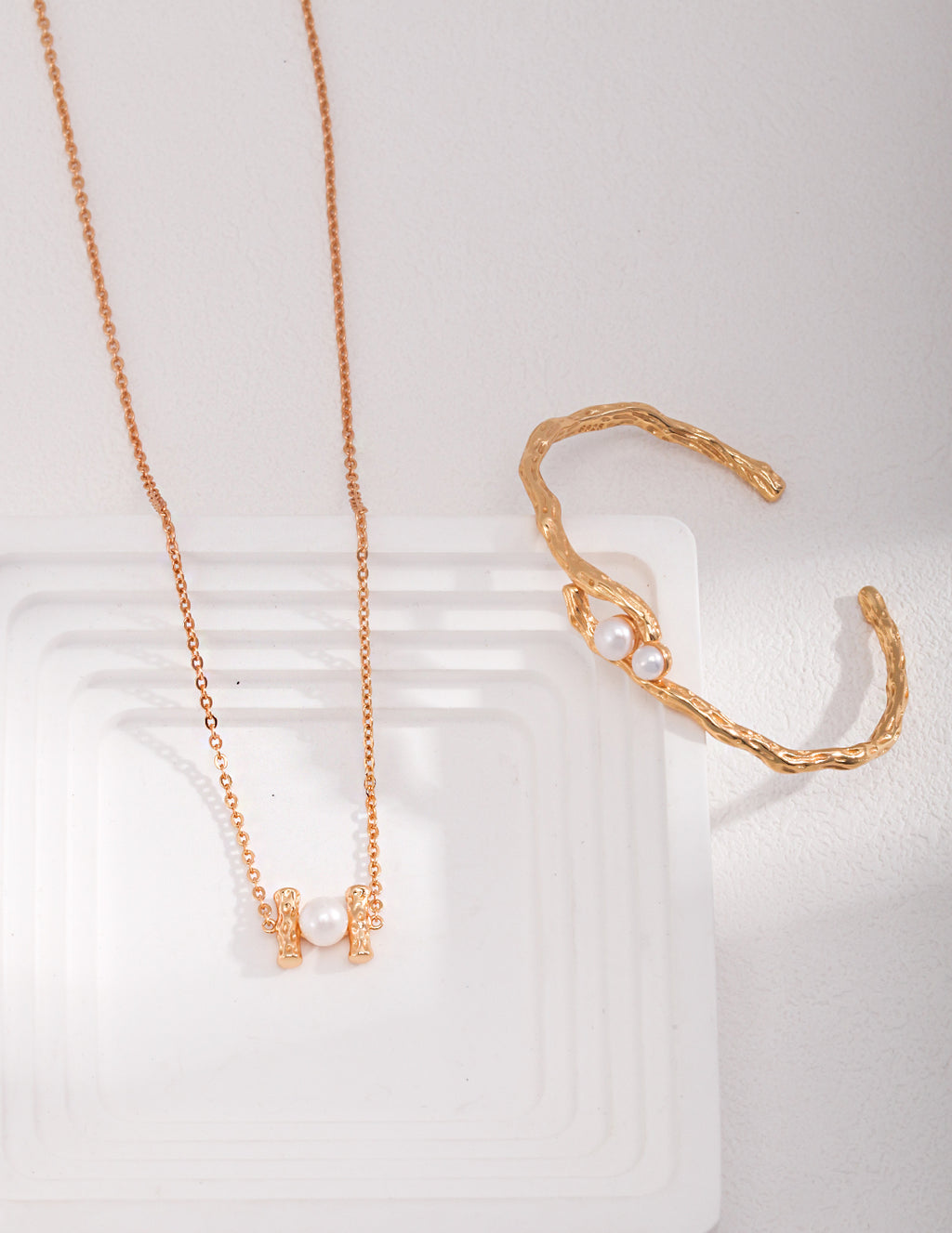 Pearl Necklace image 4