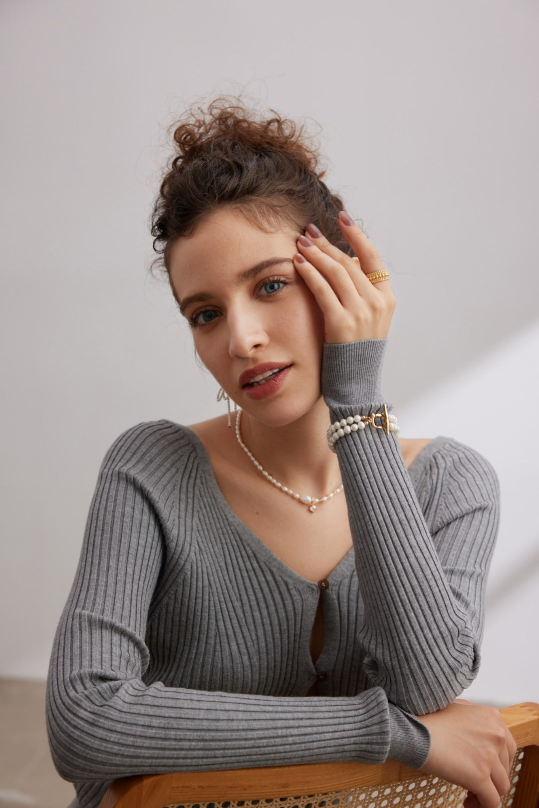 Flora Pearl Necklace image 1