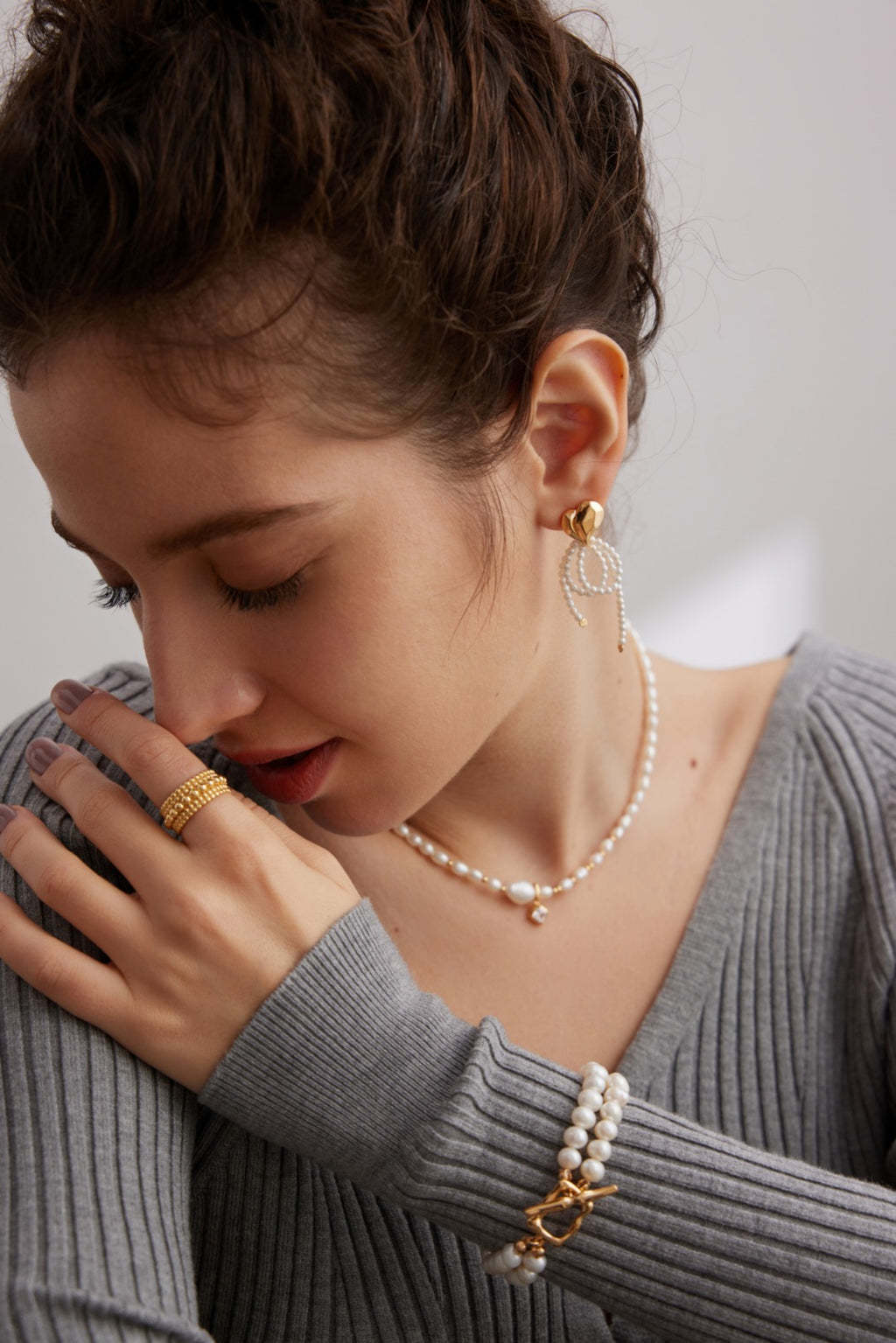Flora Pearl Necklace image 3