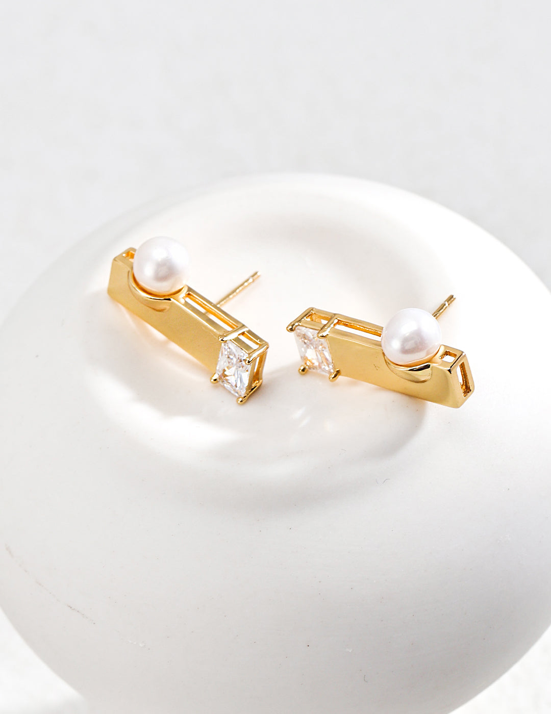 Pearl Stud Earrings image 3