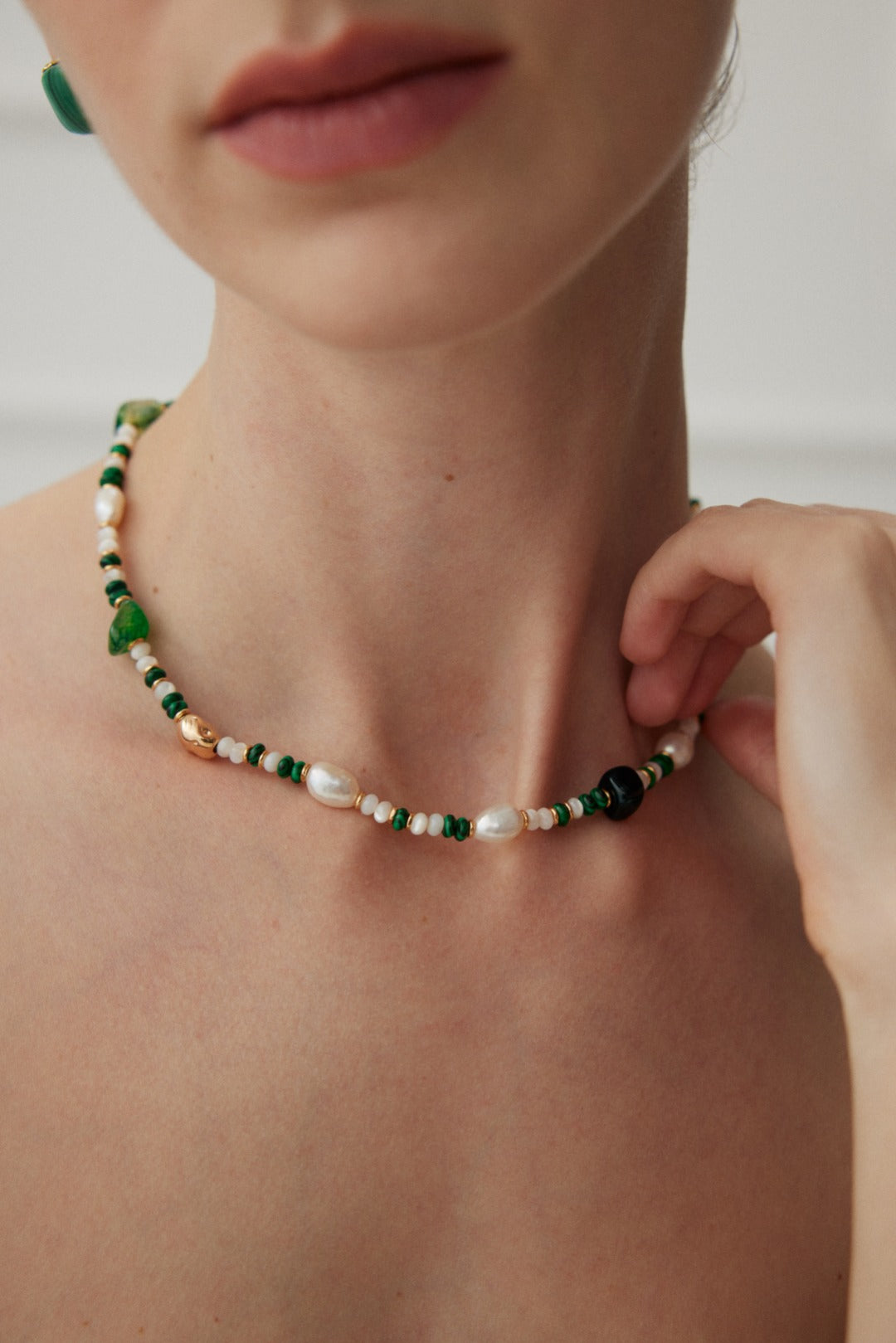 Malachite Pearl Necklace image 2