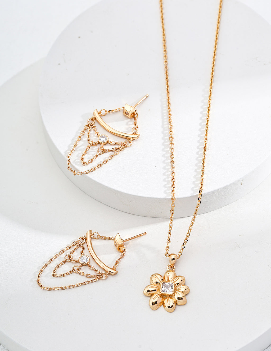 Astra Zirconia Necklace image 3