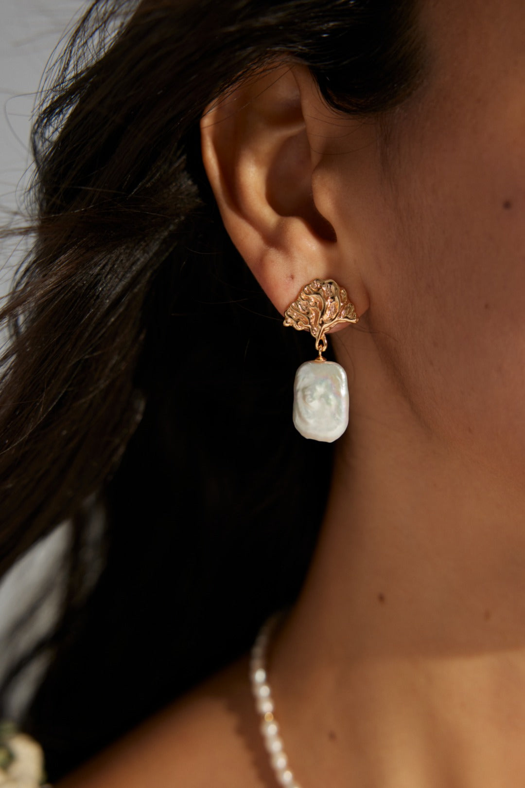 Pearl Earrings image 2