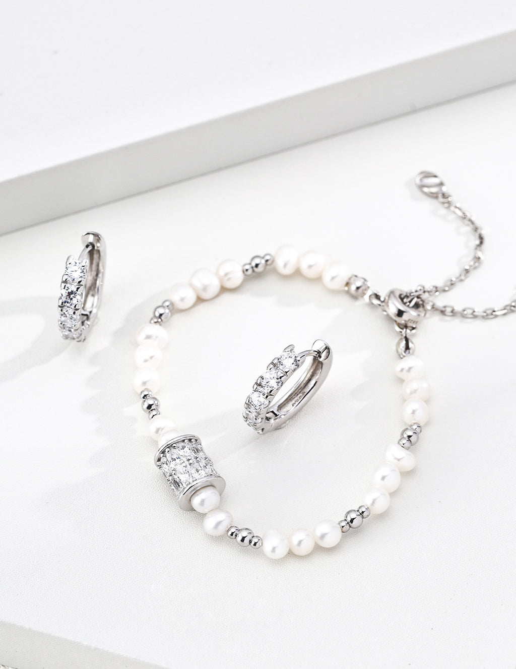 Pearl Adjustable Bracelet image 3
