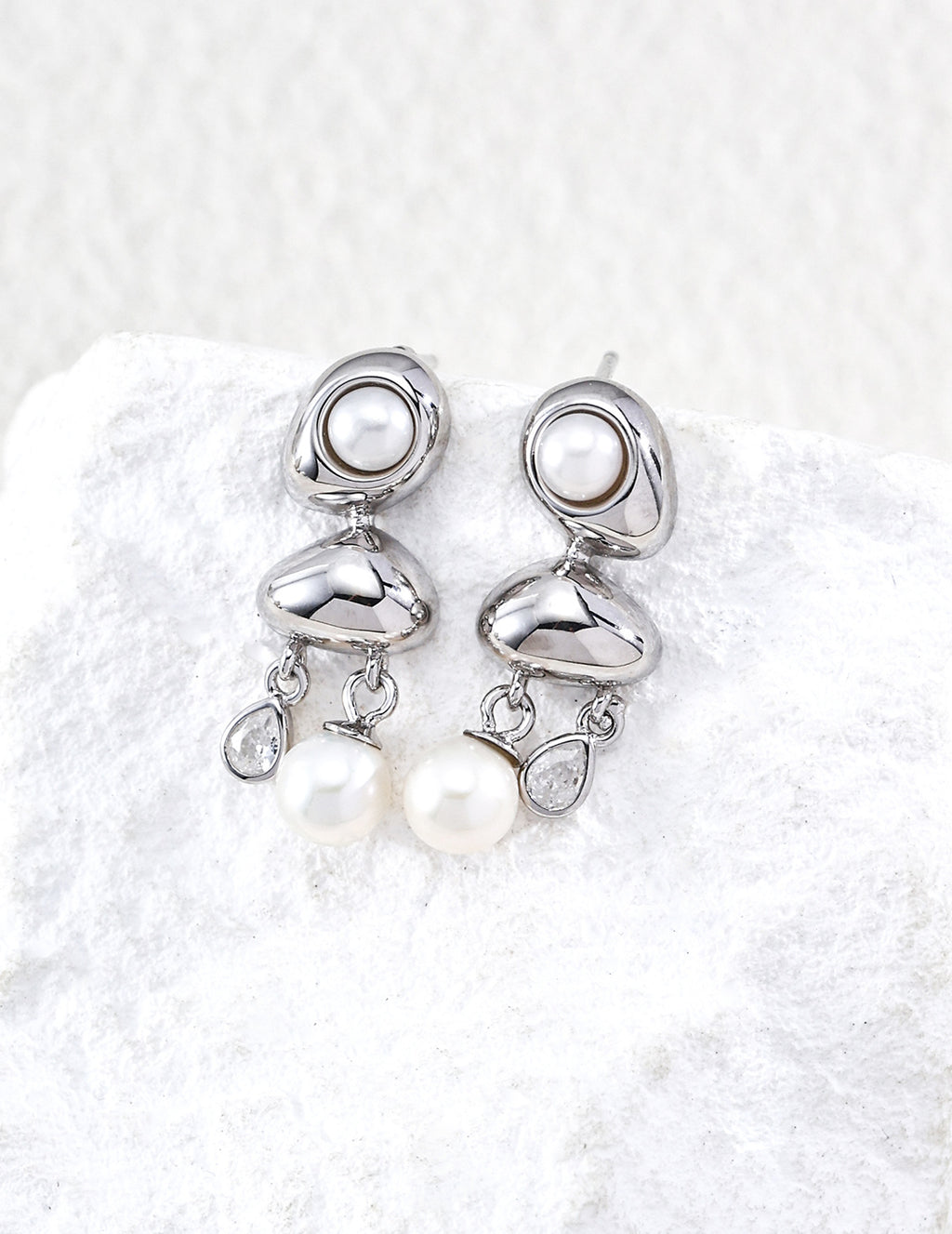 Pearl Stud Earrings image 2