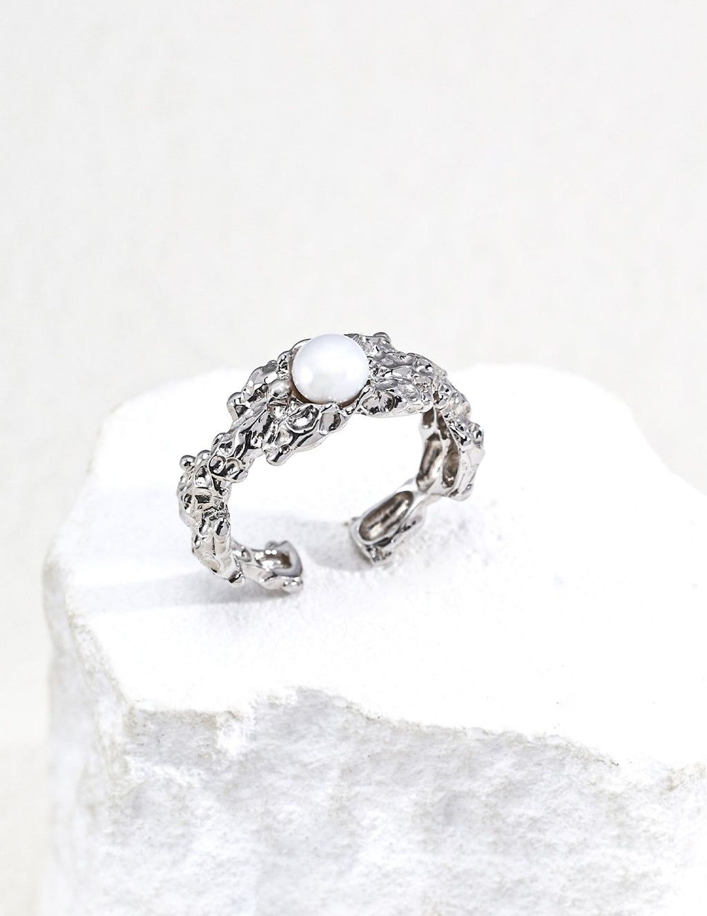 Pearl Adjustable Ring image 2