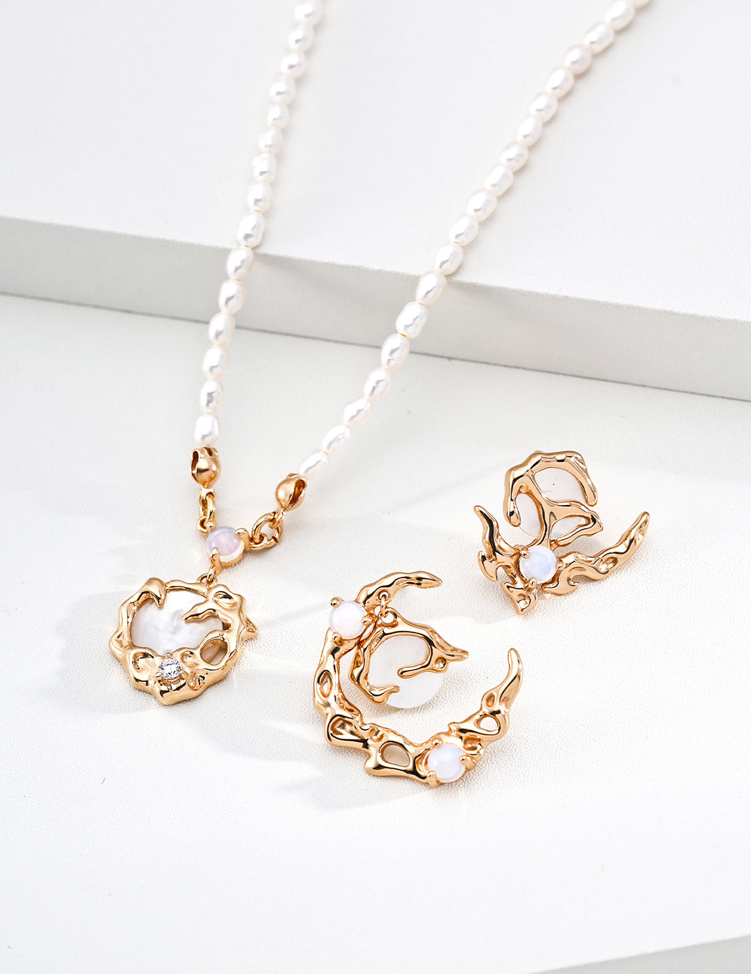 Opal Pearl Pendant Necklace image 4