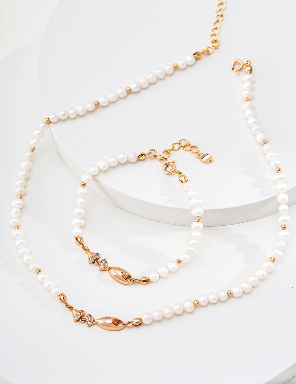 Pearl Necklace image 4