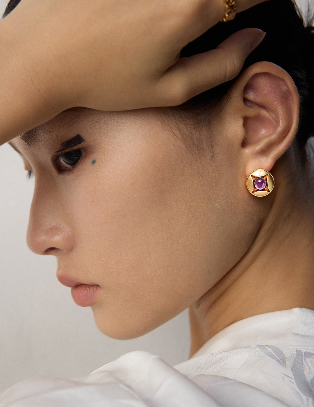 Vintage Earrings image 2