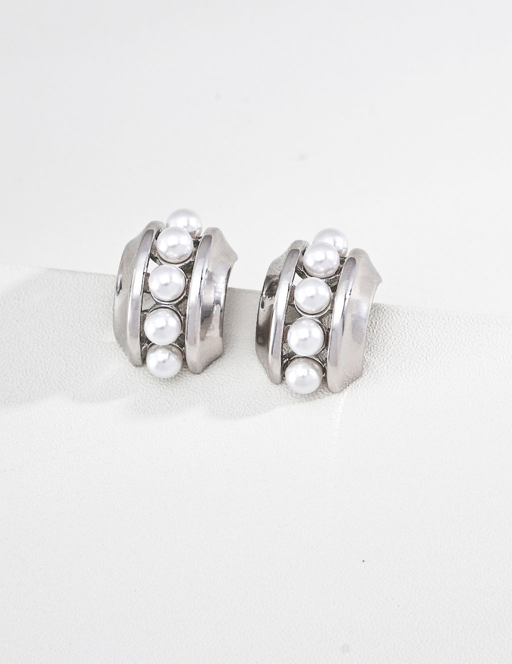 Vintage Earrings image 2