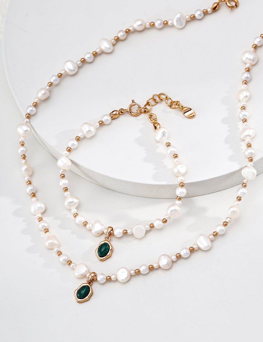 Liquid Flow Pearl Necklace image 3