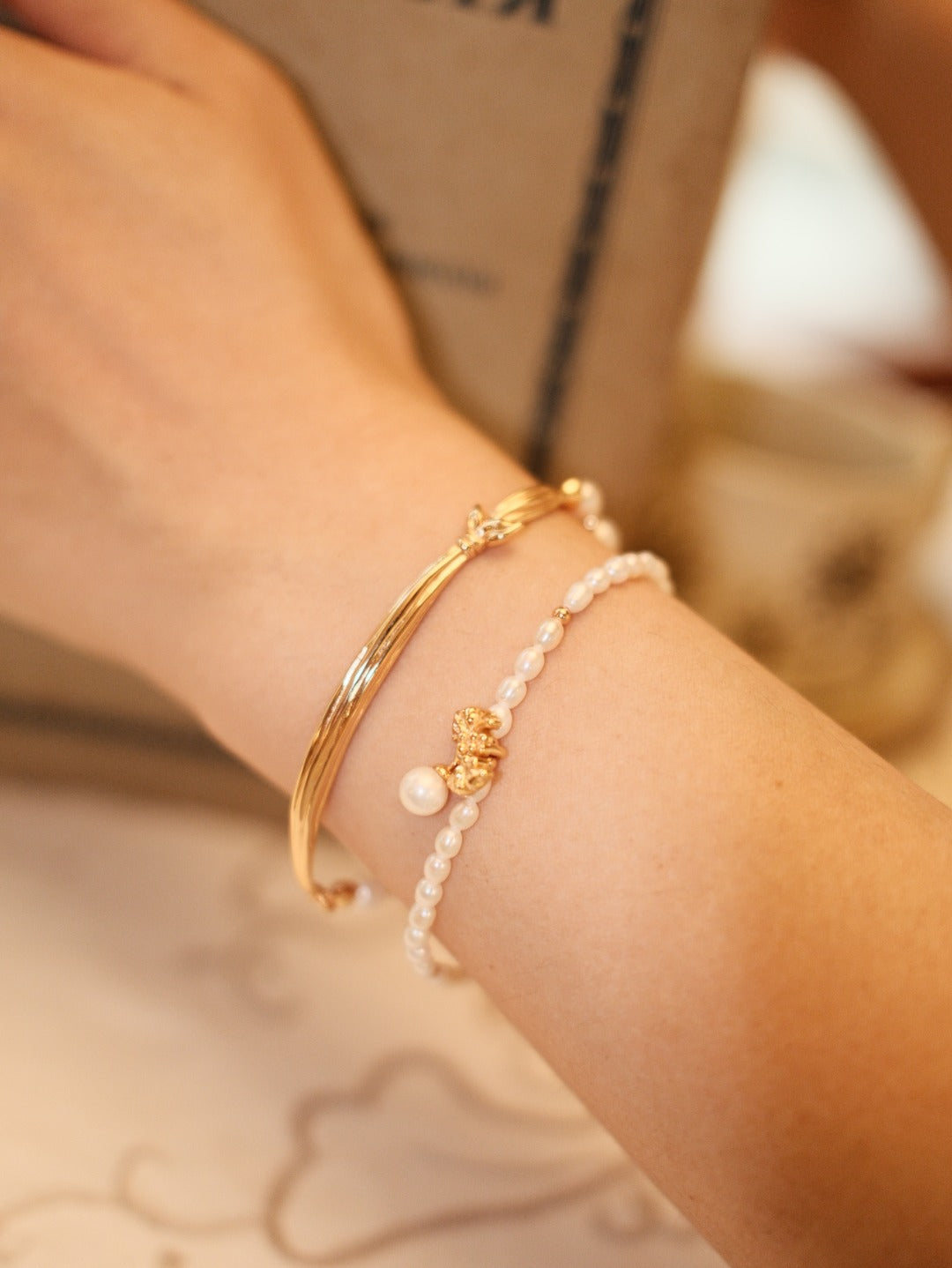 Gilded Ribbon Pearl Bracelet image 4